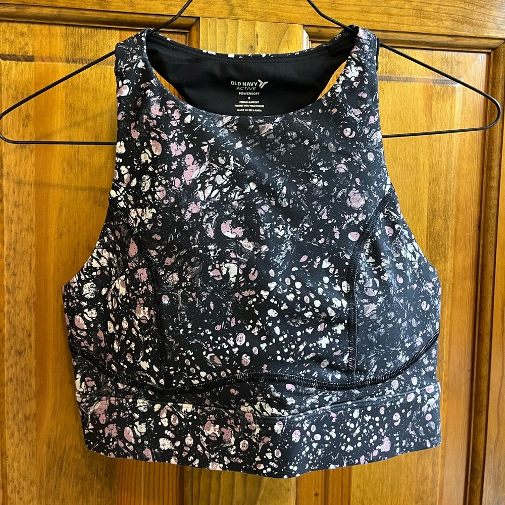 Old Navy Medium-Support PowerSoft Pocket Racerback Sports Bra for Women